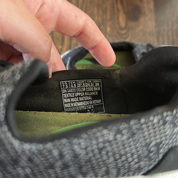 SKETCHERS SLIP ON RUNNERS - Picture 3 of 3